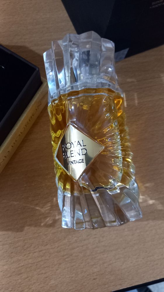 French avenue royal blend vintage Extrait de parfum (Unisex)