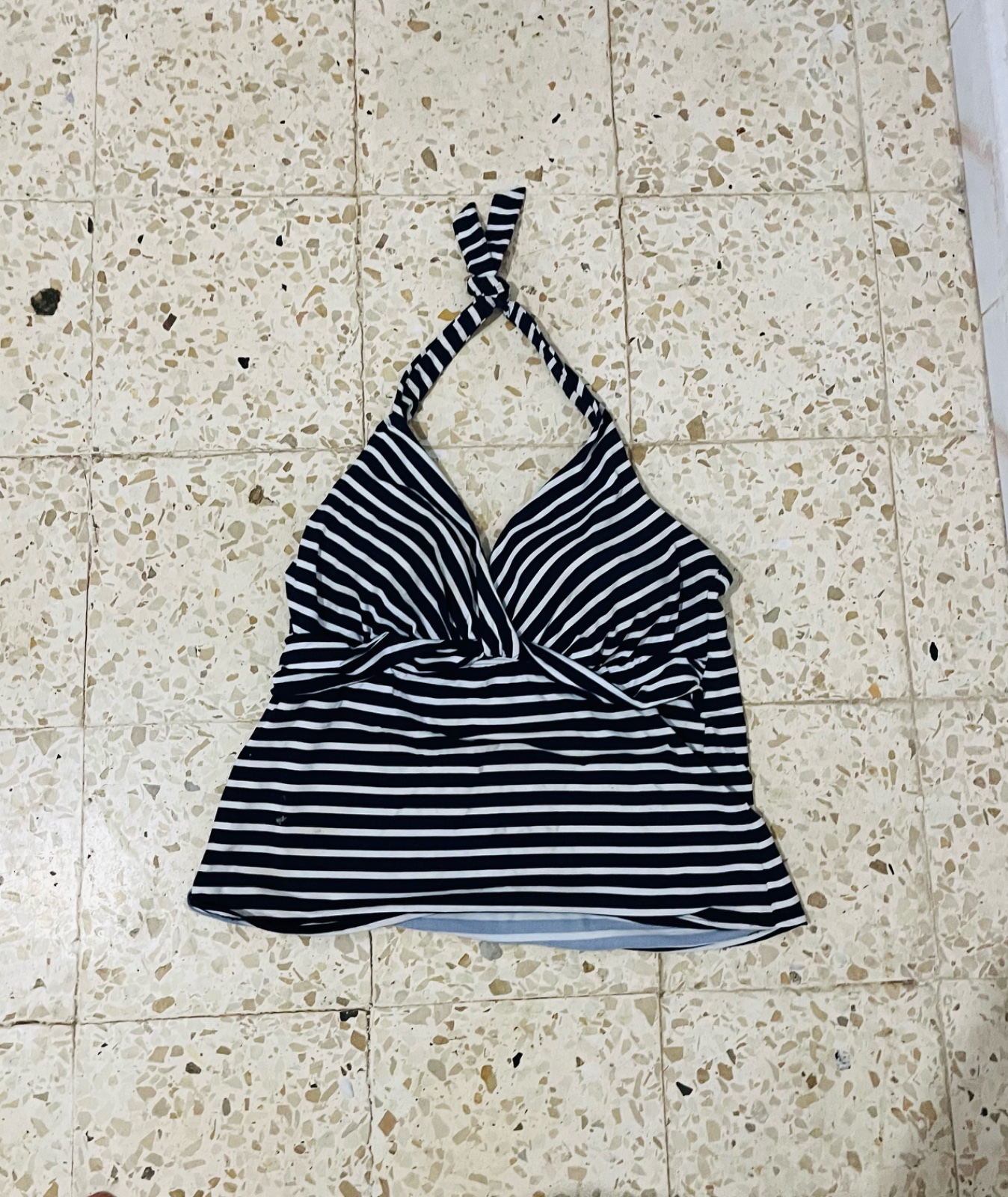     Halter top 