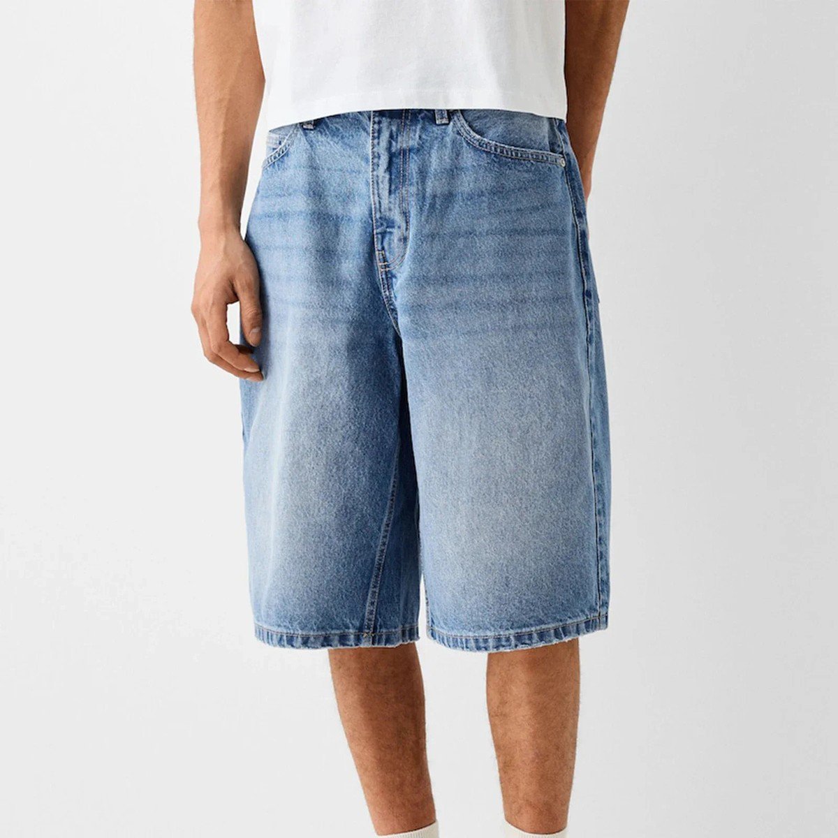 Pull&Bear Bermuda en jean – Homme - coupe skater (Baggy)