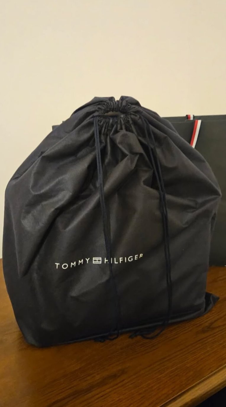 Tommy Hilfiger 