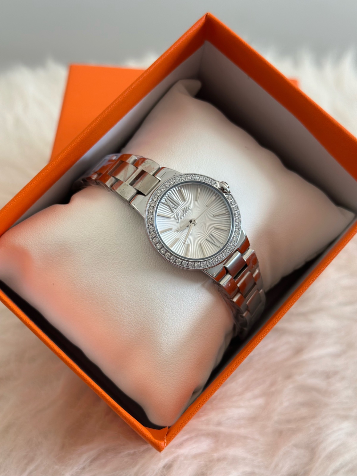 Idée cadeau ❤️saint-valentin❤️ Montre Scottie femme cacheté avec certificat