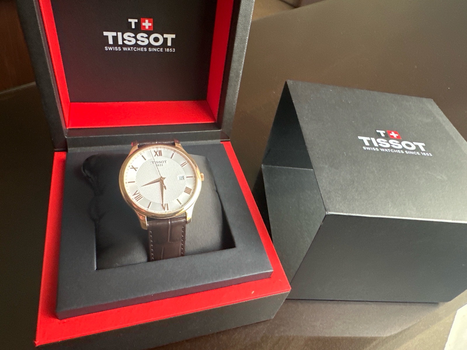 Montre TISSOT pour homme neuve jamais potée