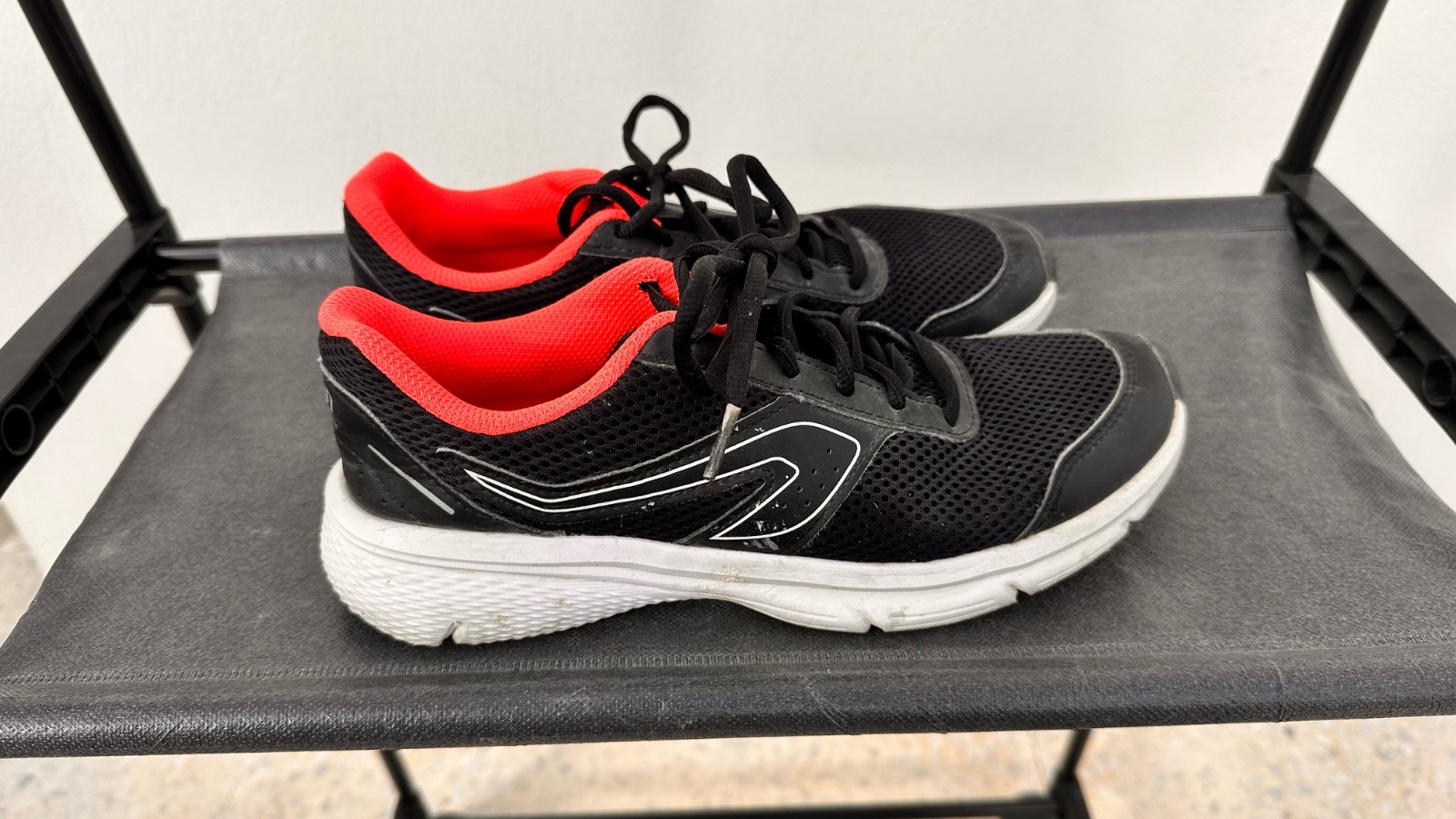 Des espadrilles de sport