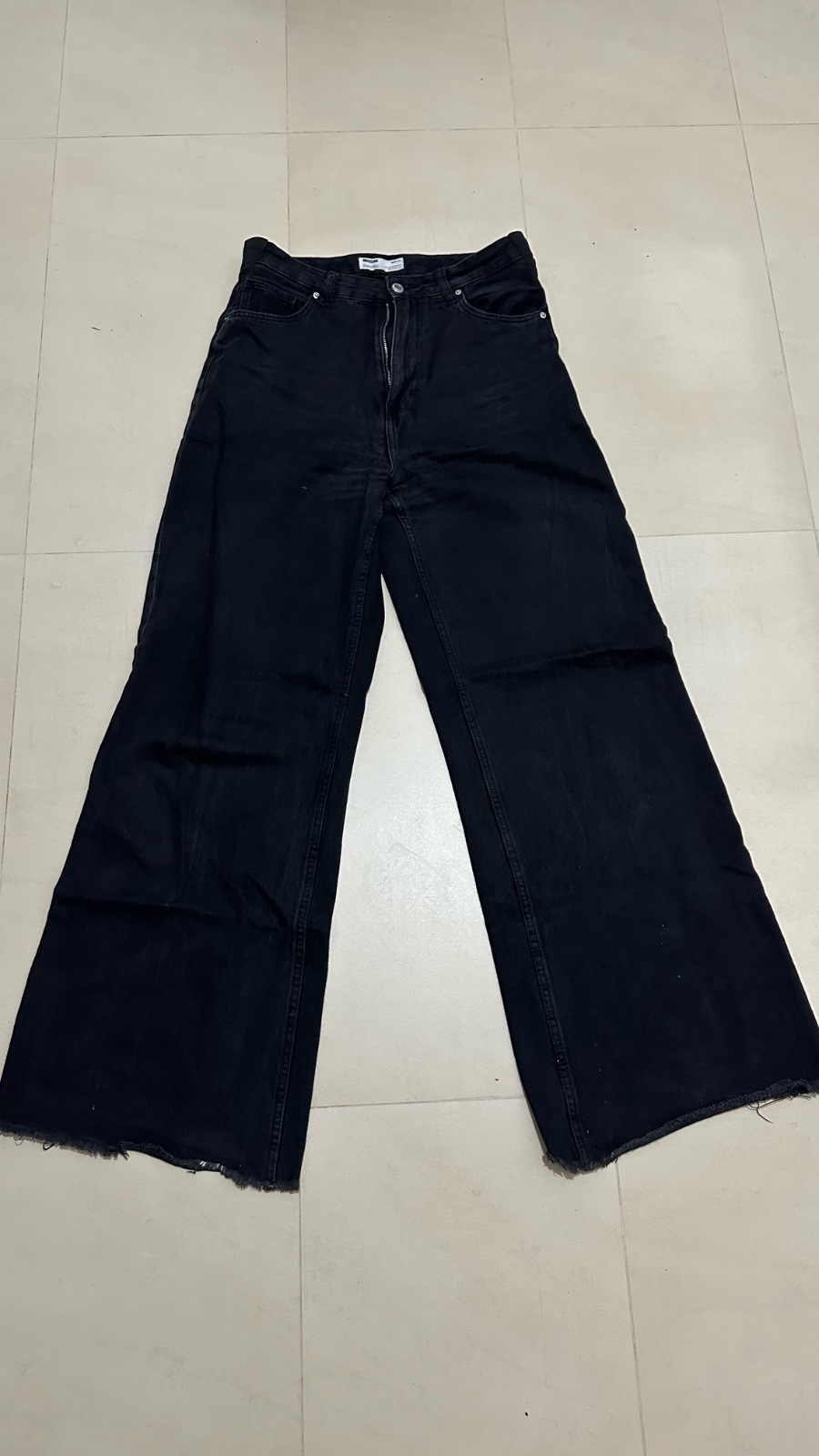 Wide leg pants