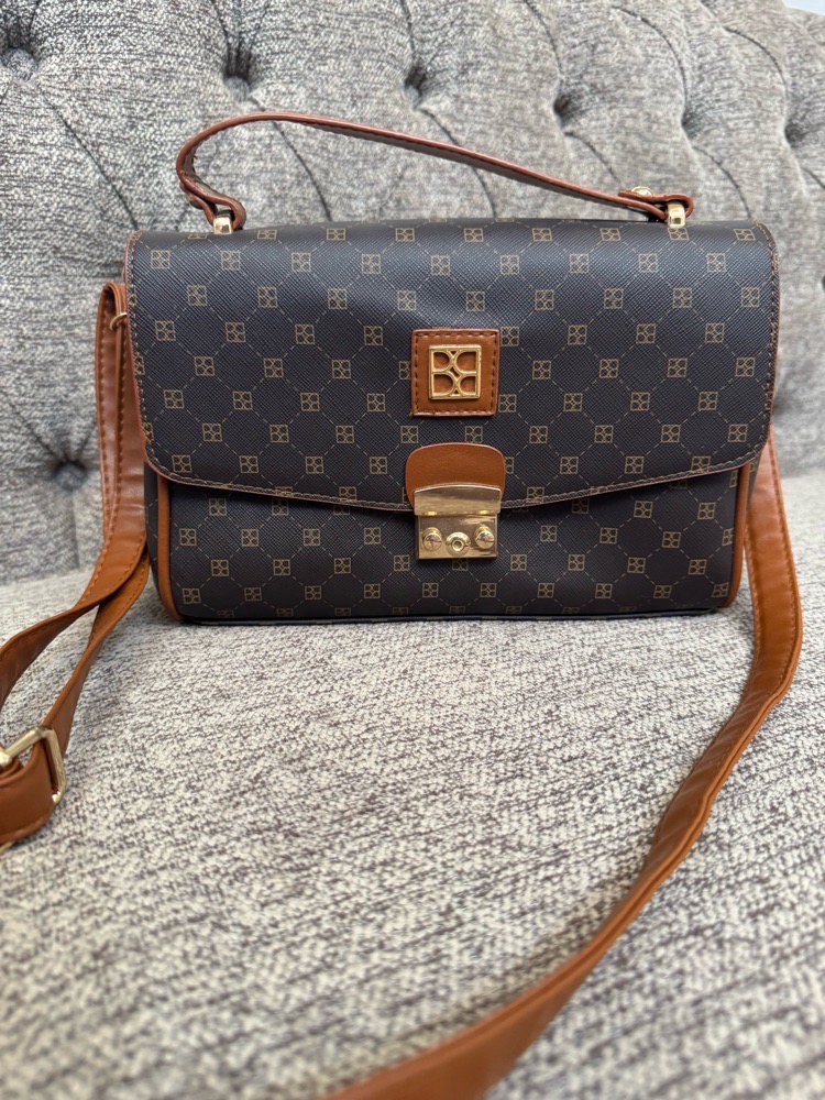 💼 Sac neuf jamais porté - 25dt seulement !