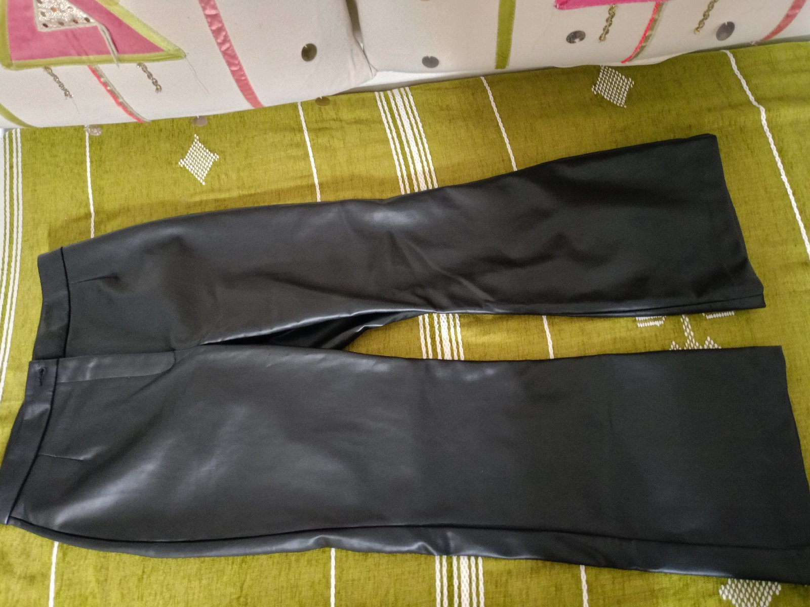 Pantalon noir cuir 