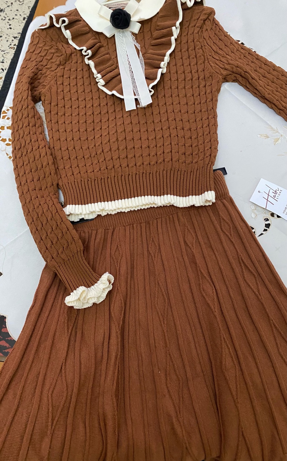 Pull et jupe en maille