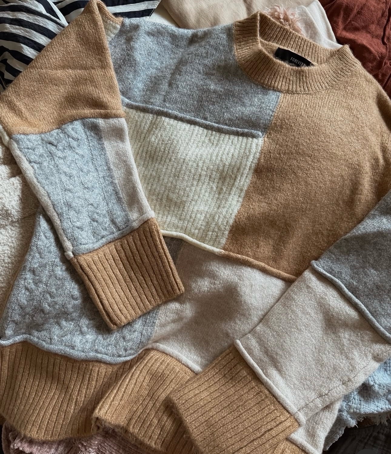Pull Forever21 taille M-L porté une fois ou deux max