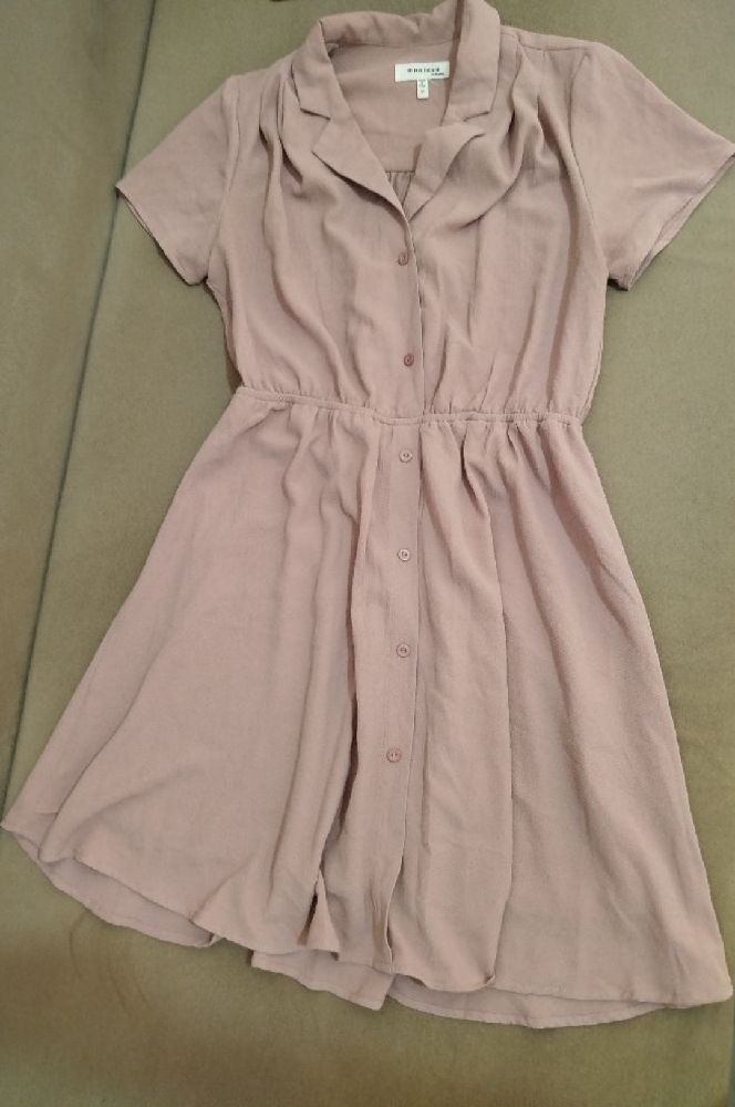 Robe nude court 