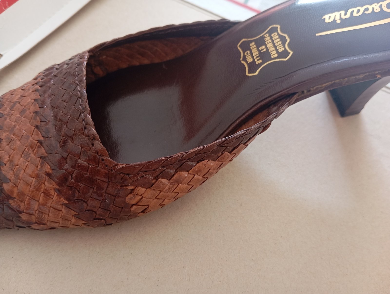 Sandales en cuir taille 40