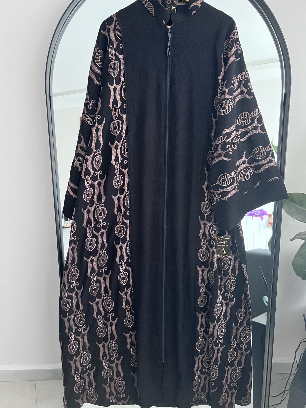 Abaya importée neuve avec étiquette 
