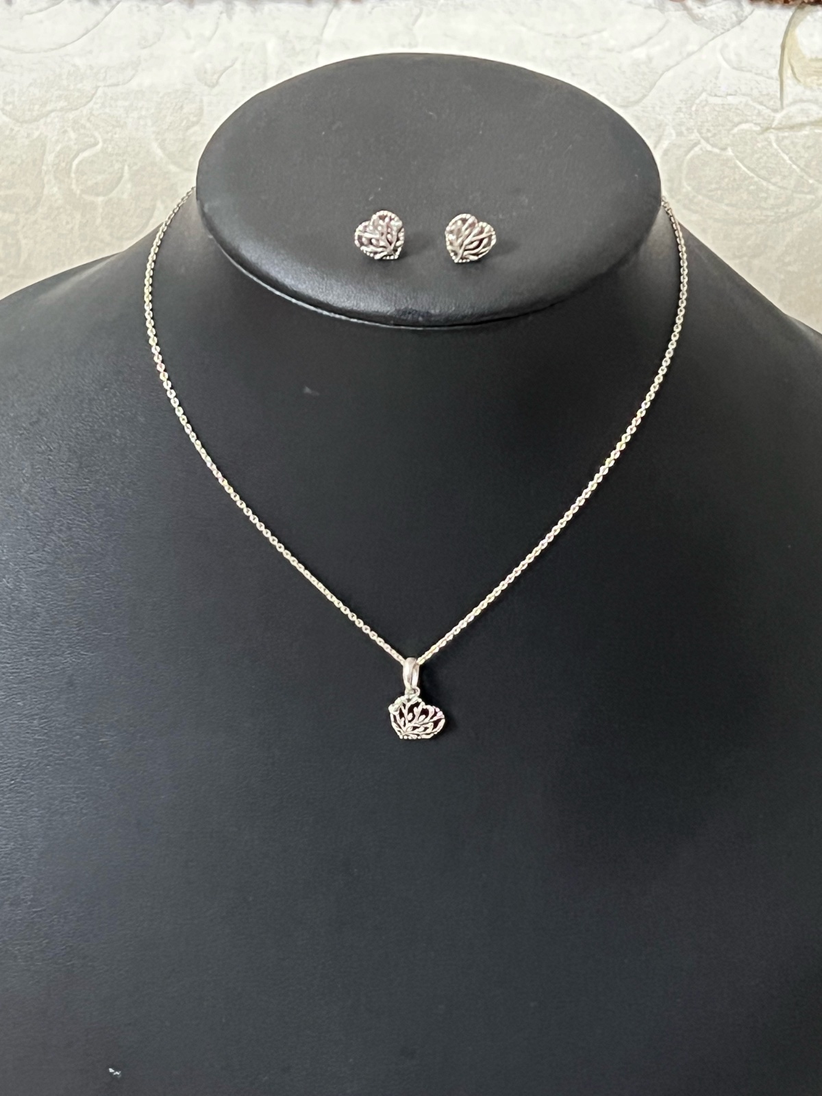 Collier et boucle Pandora authentic 