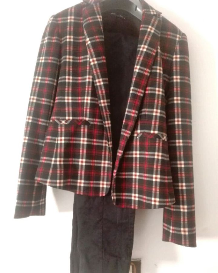 veste à carreaux et pantalon de la marque HA