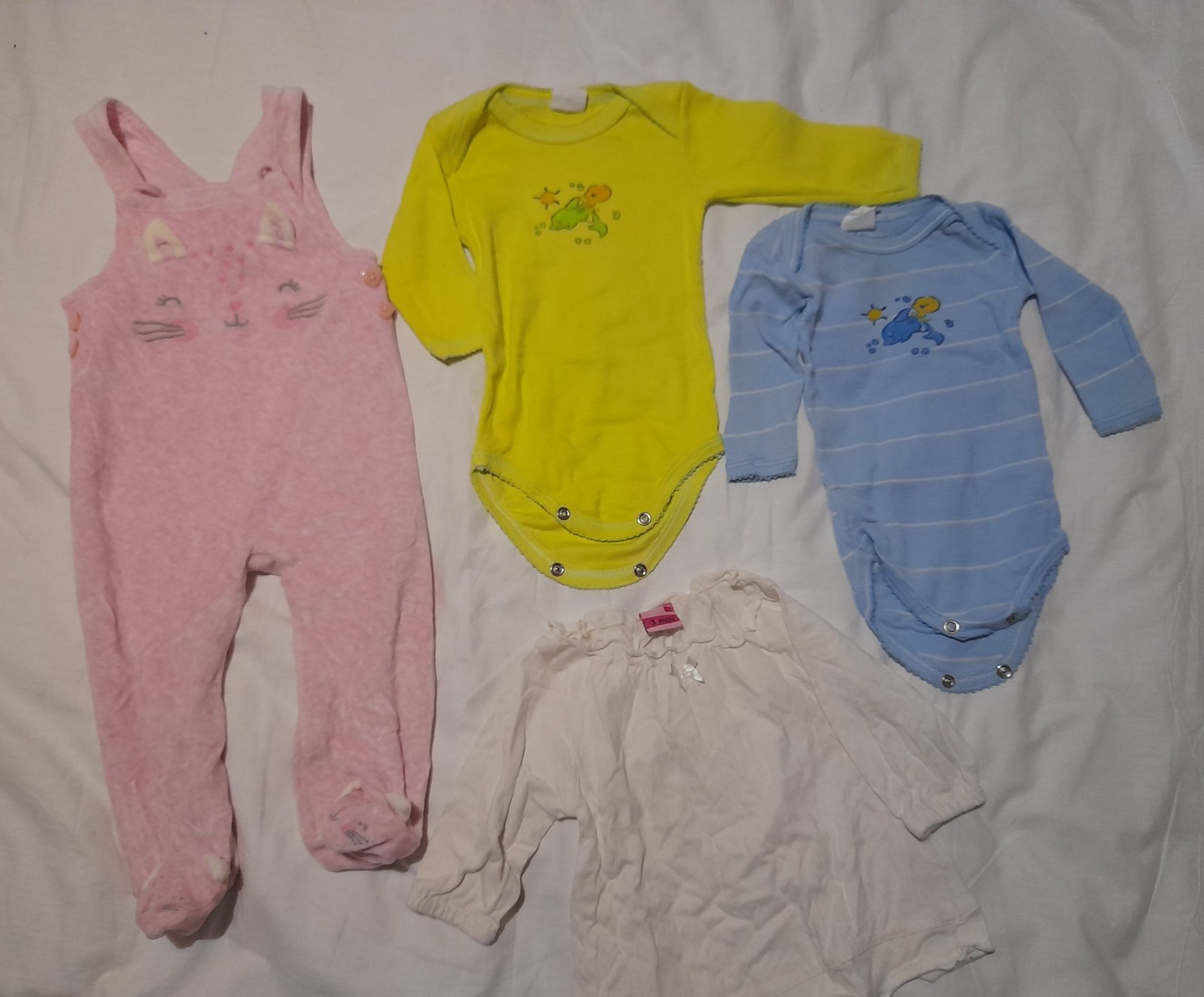 Lot vêtements bébe fille 