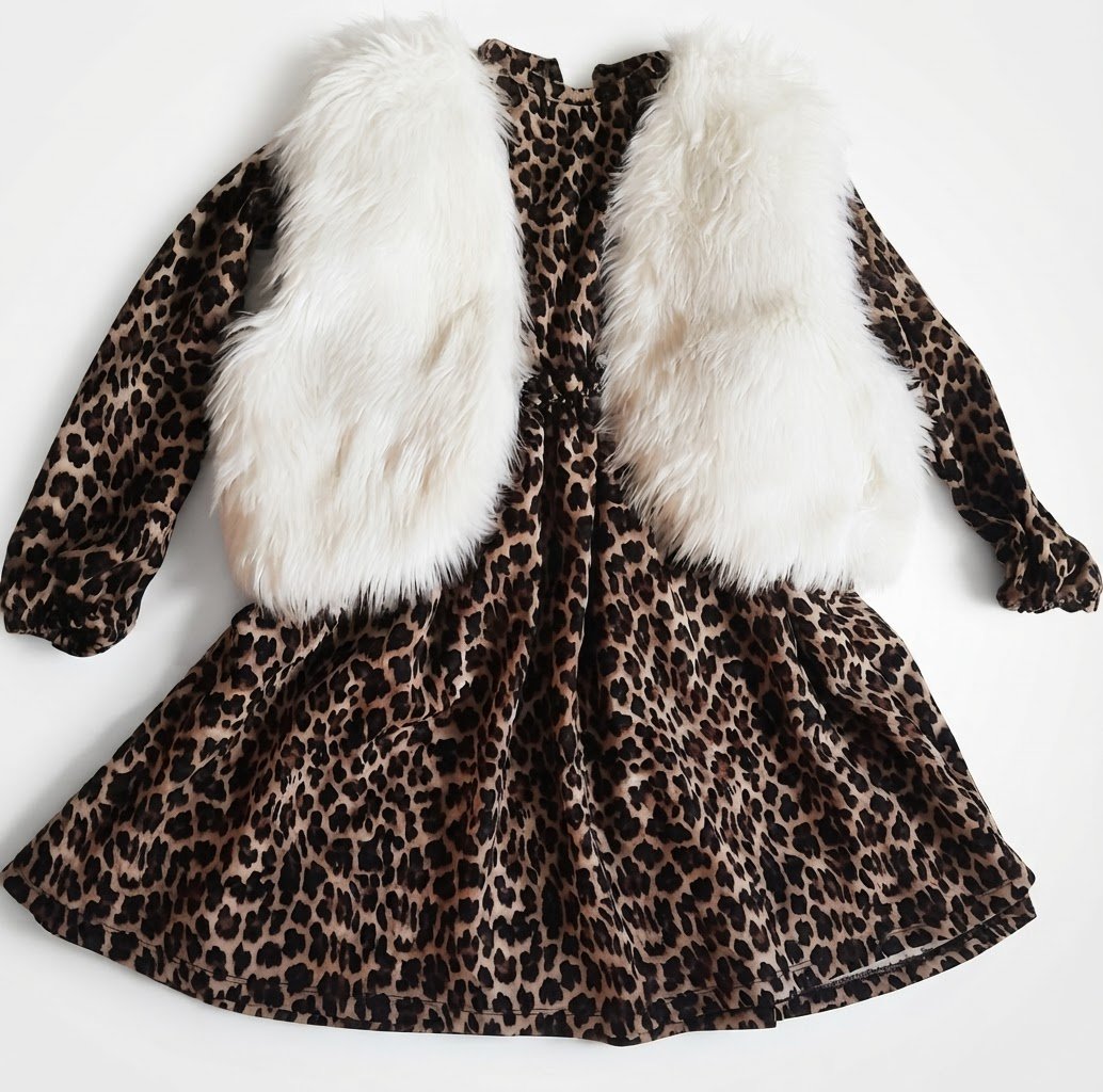 Lot robe jaquette et jebba 8 ans