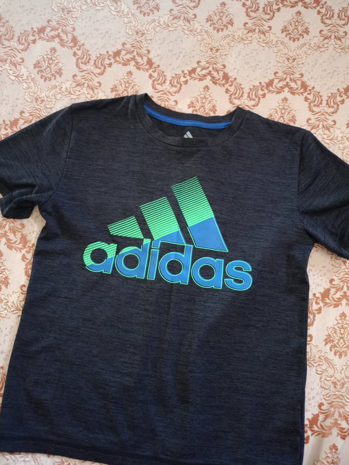 Pull adidas