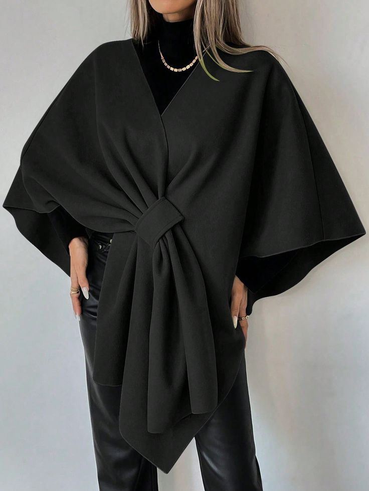 Manteau Poncho lâche en laine unicolore décontracté en noir casual 