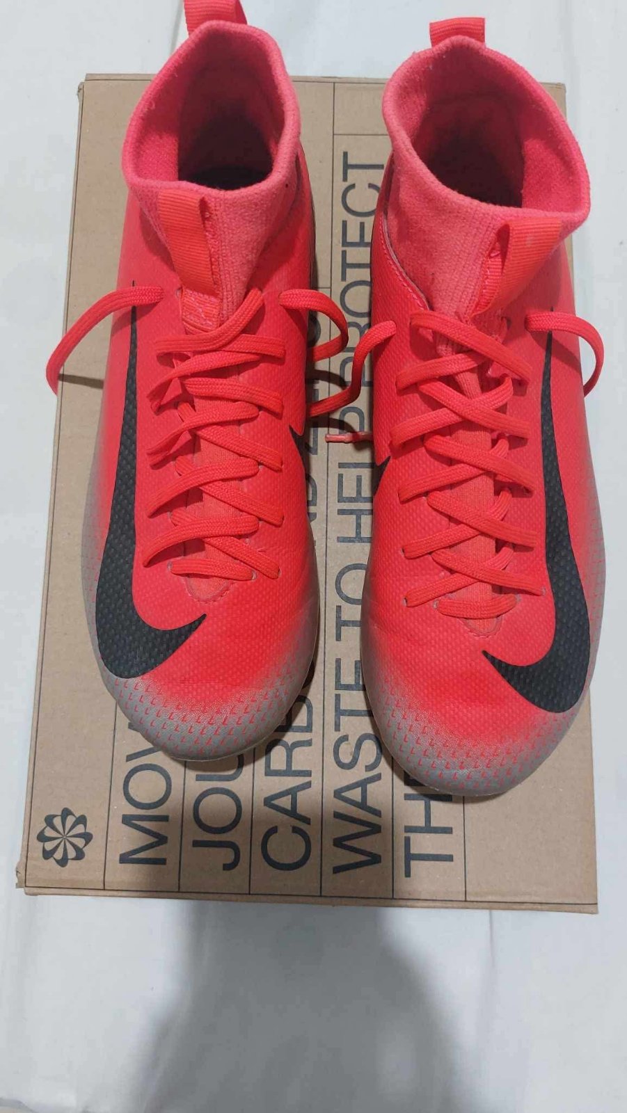 Baskets crampons NIKE (original)