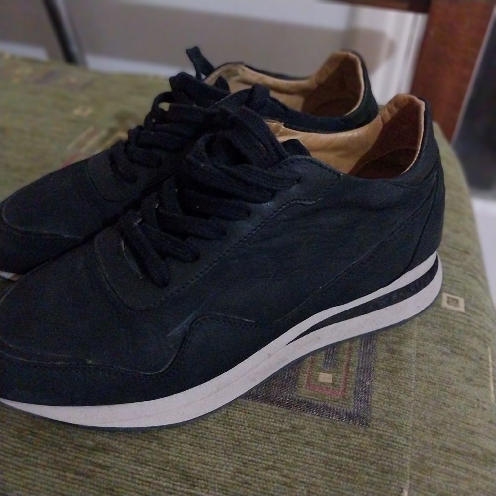 Basket 100% cuir la marque baletto