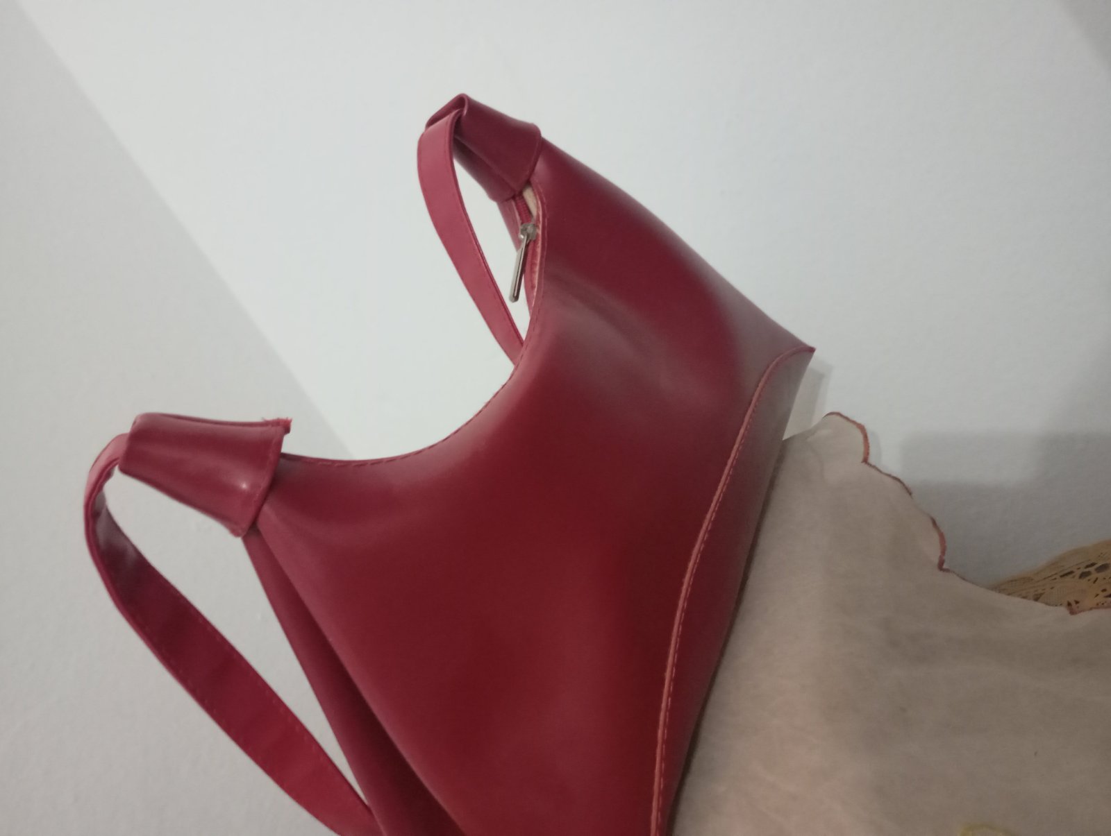 Hand bag