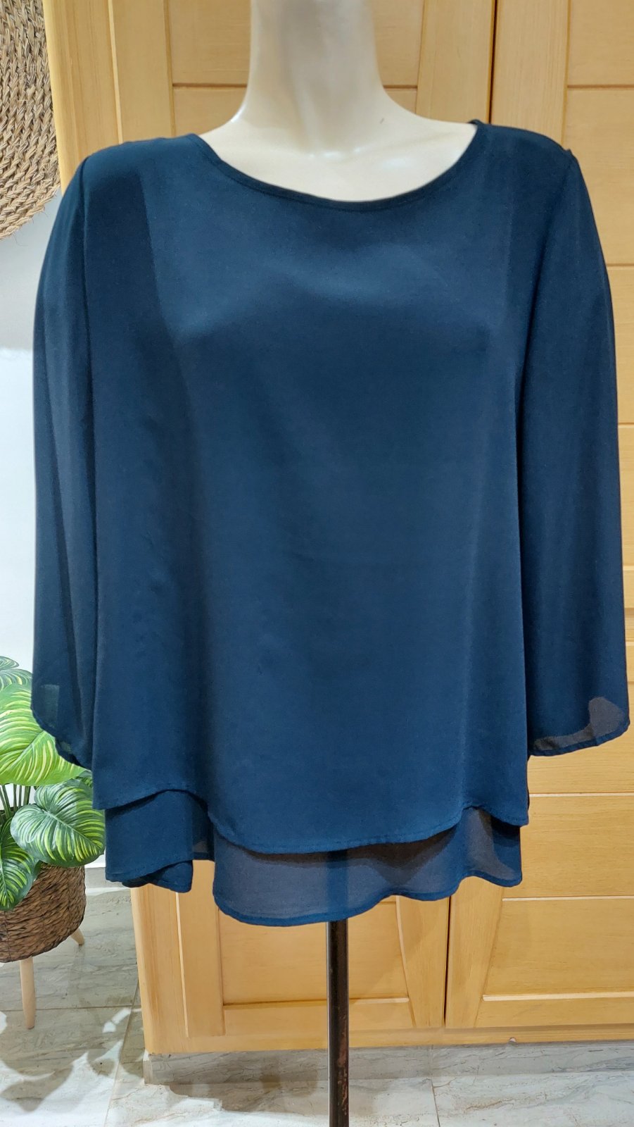 Blouse fluide bleu marine à manches longues