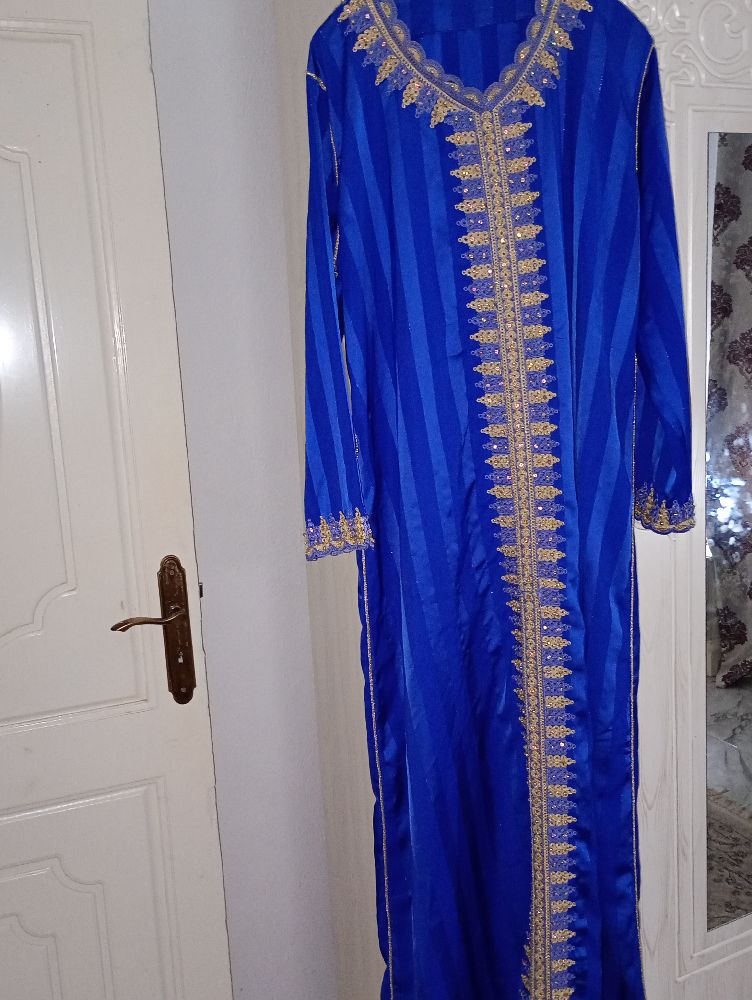 Jebba maghrbia bleu roi