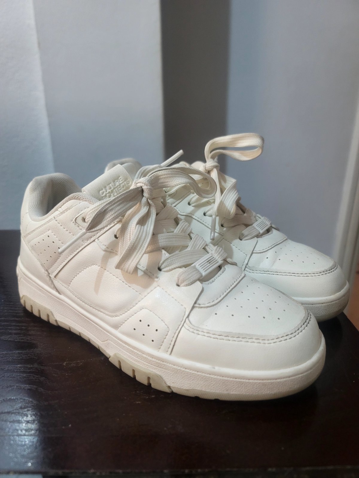 Des espadrilles garçons de la marque lefties 