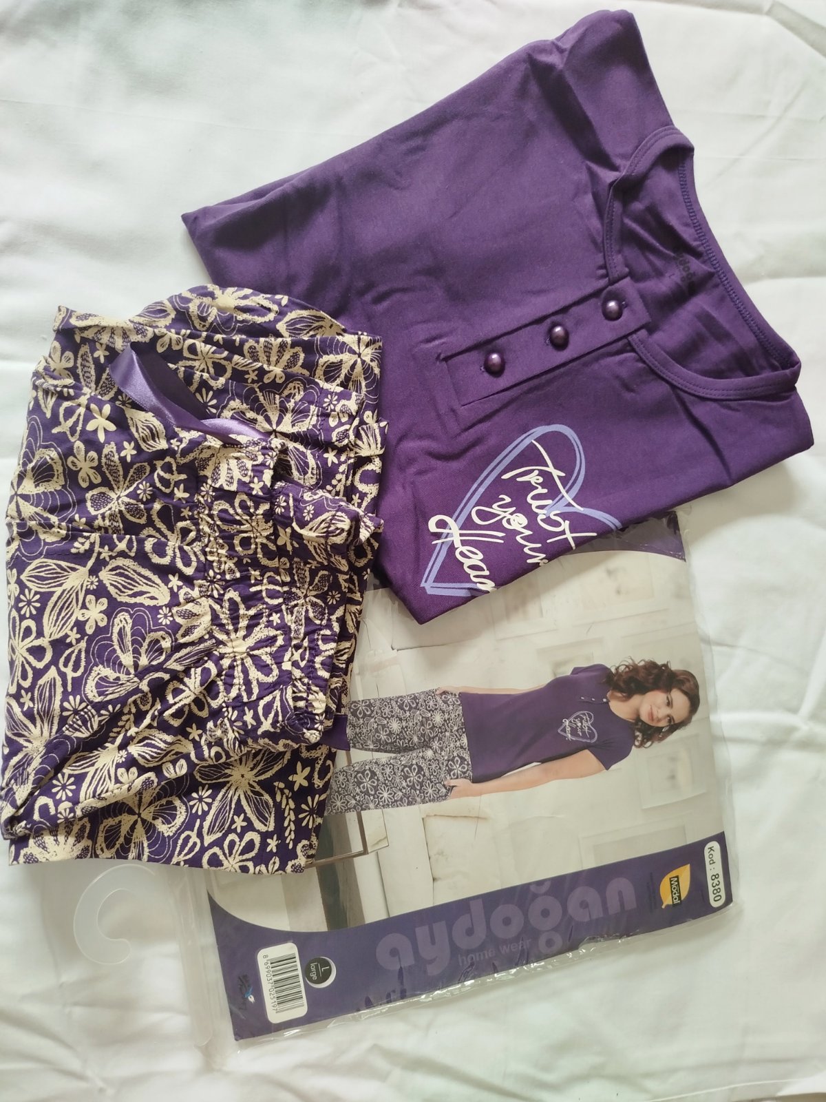 Ensemble coton : t-shirt et un pantacourt 