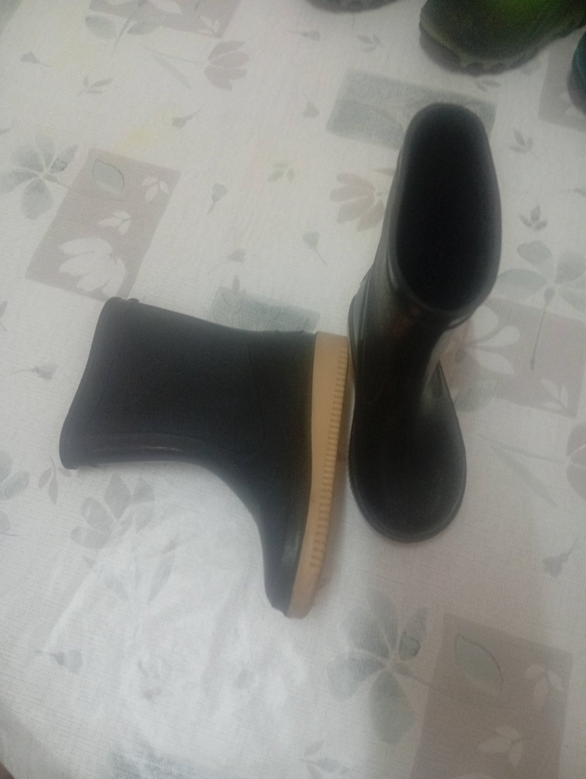 Botte noir plastique pointure 23