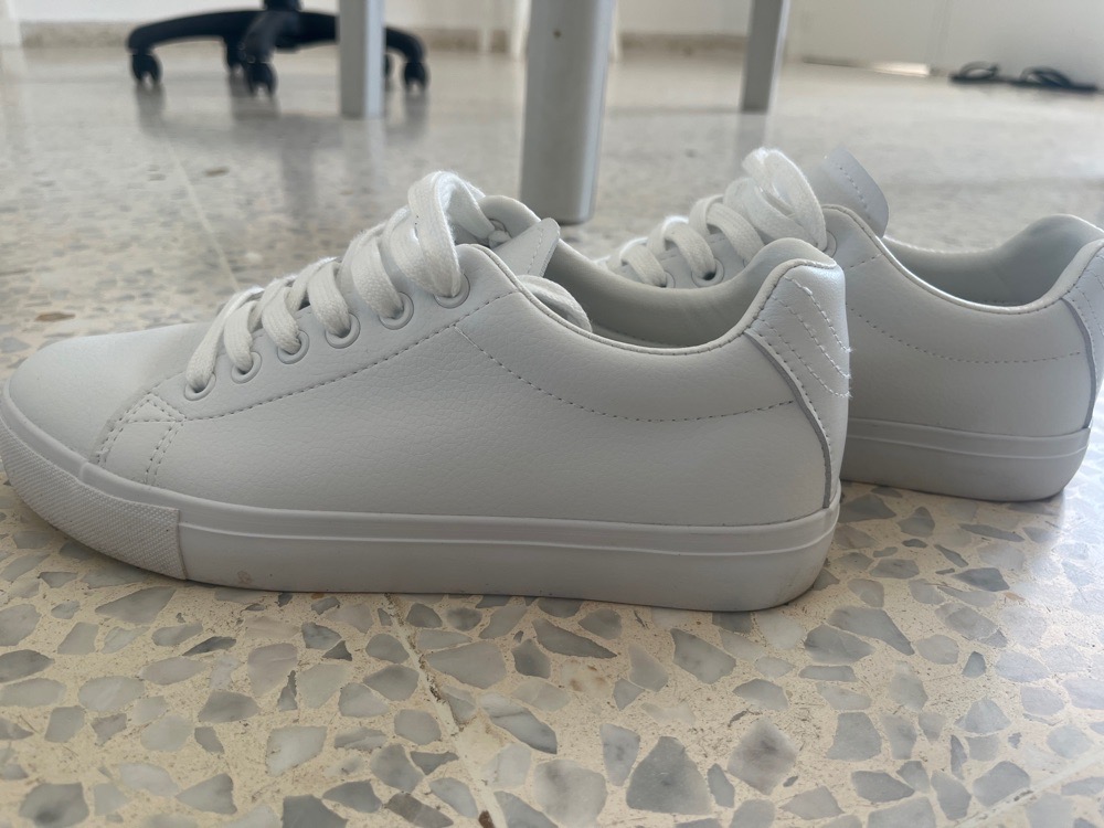 Baskets blanc
