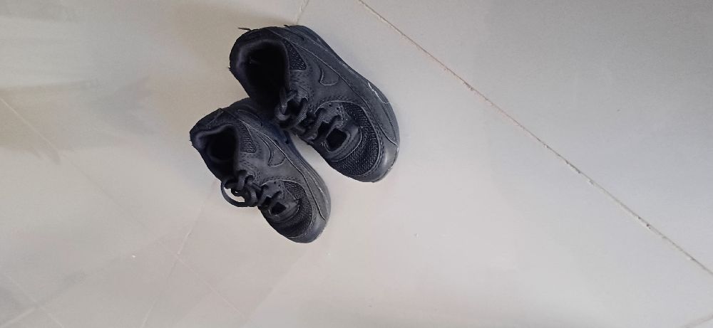 Basket bebe pointure 23 