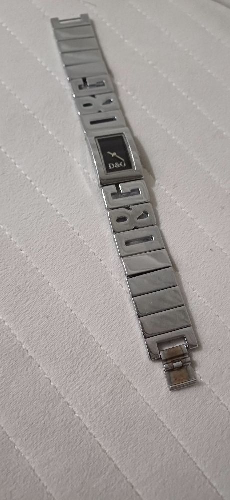 Montre DG