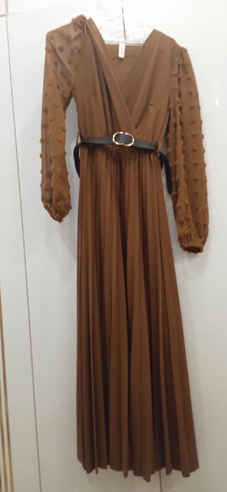 robe plissé caramel 