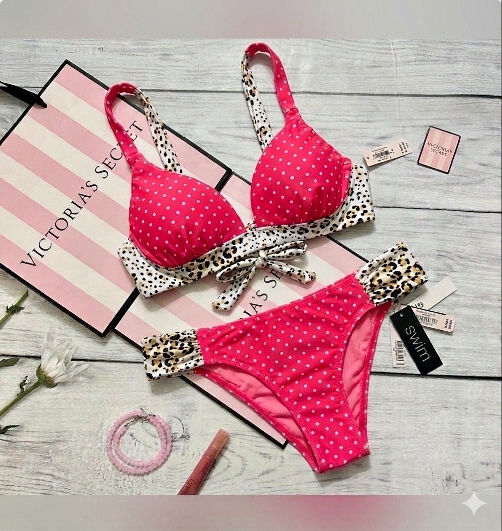 Vicotoria secret bikini pétillant aux motifs pois roses et imprimé léopard pour un look audacieux et stylé. 🐆💖