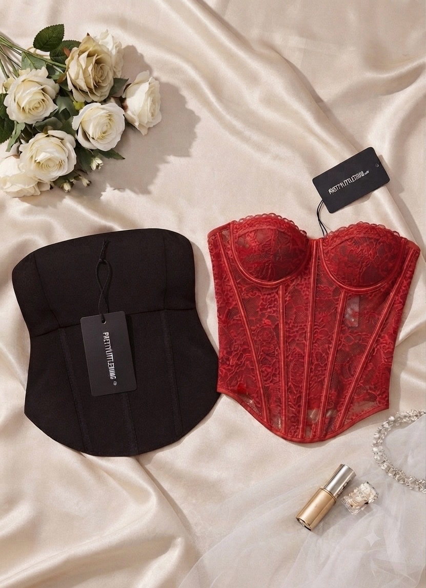 Lot de 2corsets prettylittlething neuf avec étiquette❤️🖤