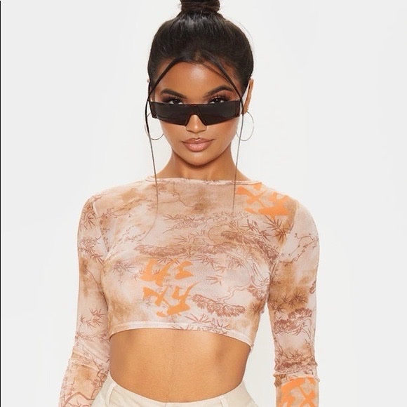 Crop top pretty little thing