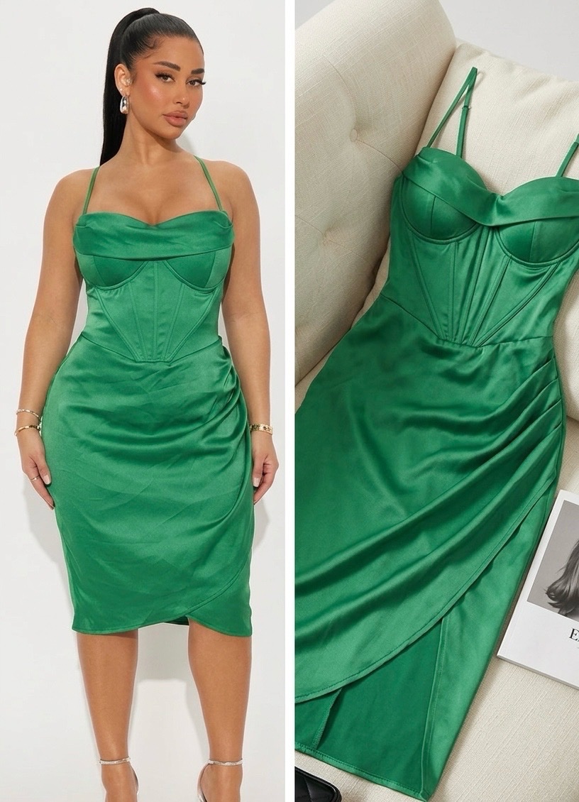 Robe satinée corset curve neuf dos froncé smocké💚💚✨✨