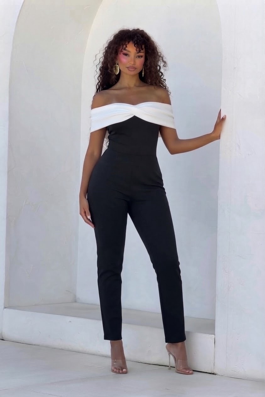 Combinaison noir blanc de chez boohoo🖤🔥😍