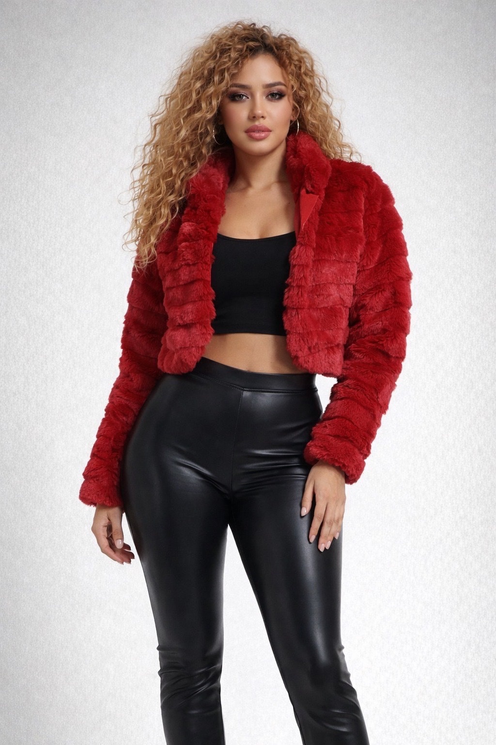 Veste fourrure rouge❤️