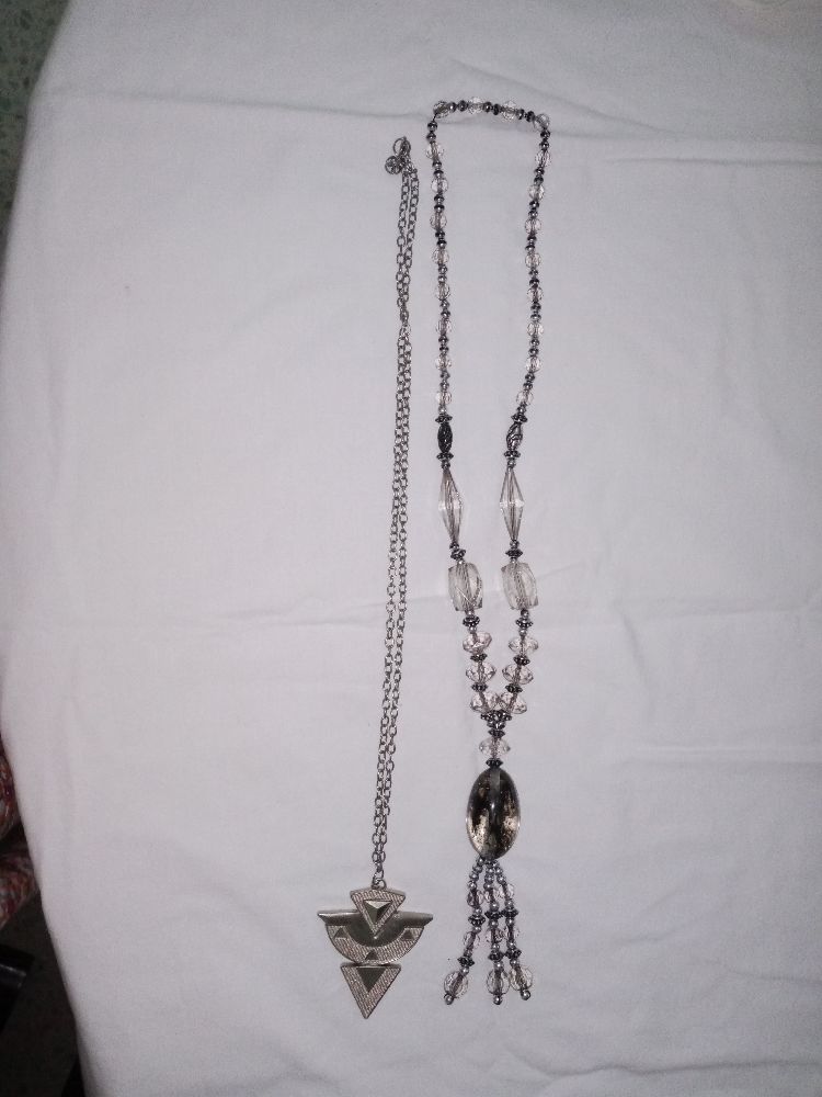 Deux colliers