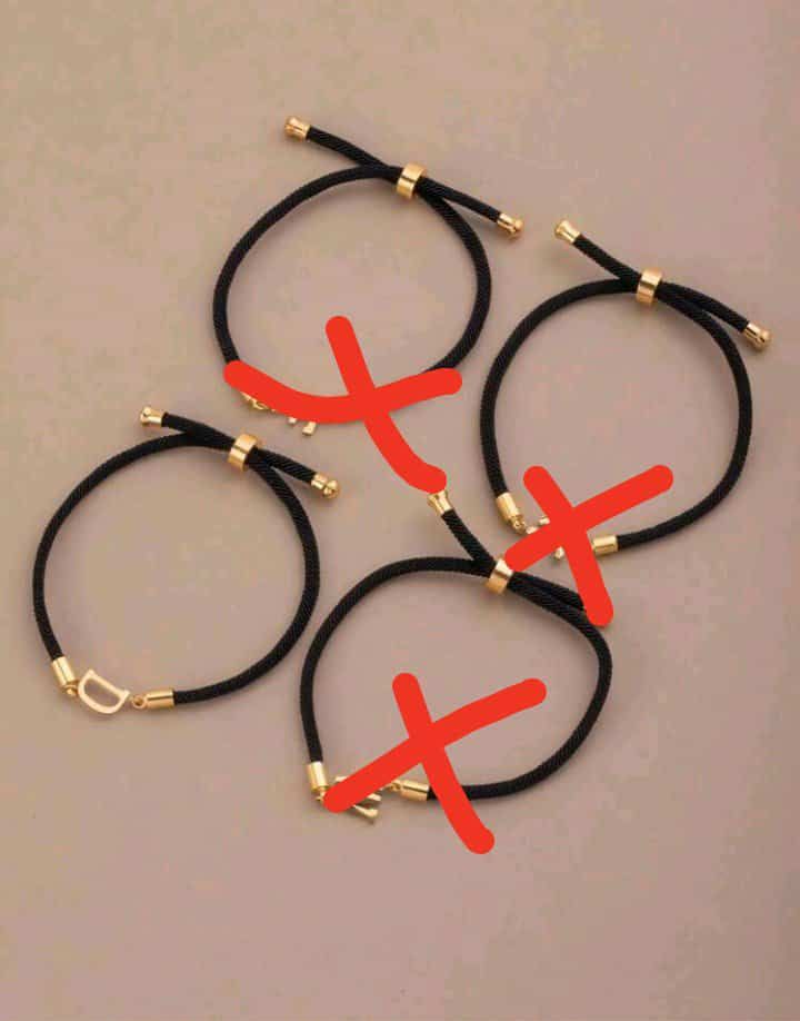 Bracelet (D)