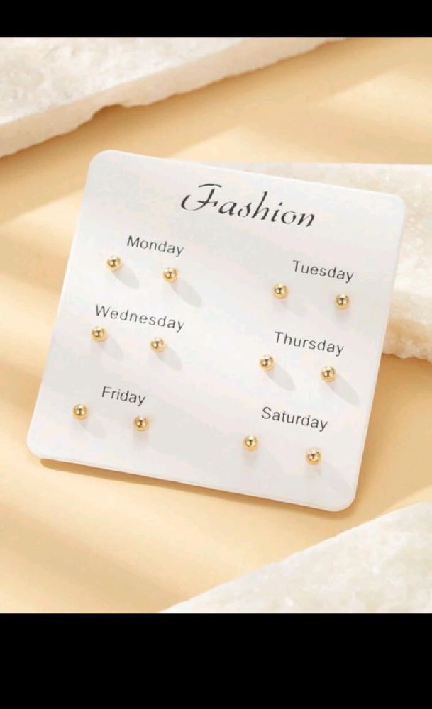 6 paires de boucle d'oreille neuf