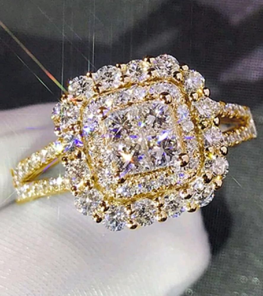 bague neuf jamais portè 💛 