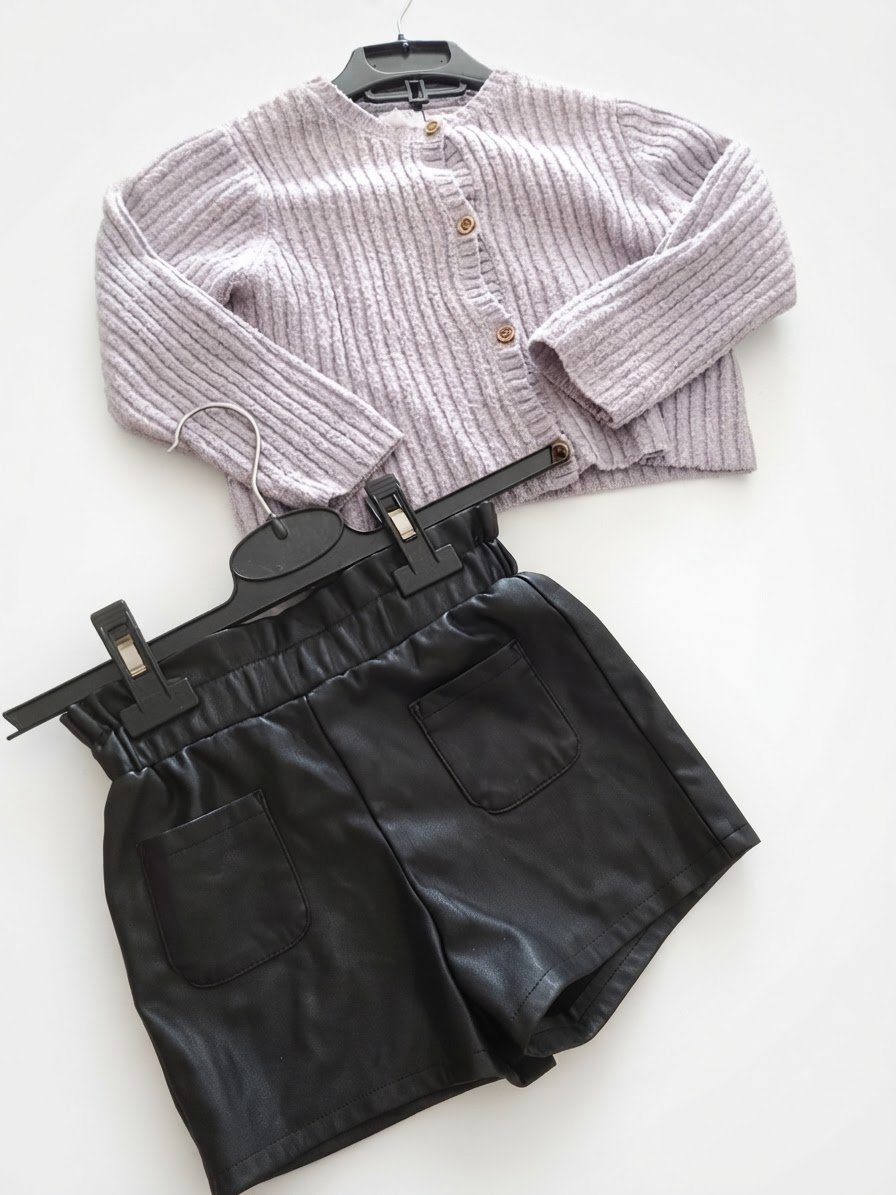 Ensemble très bon état chort Primark 3/4ans vest Zara 2/3ans tlabes 4ans 