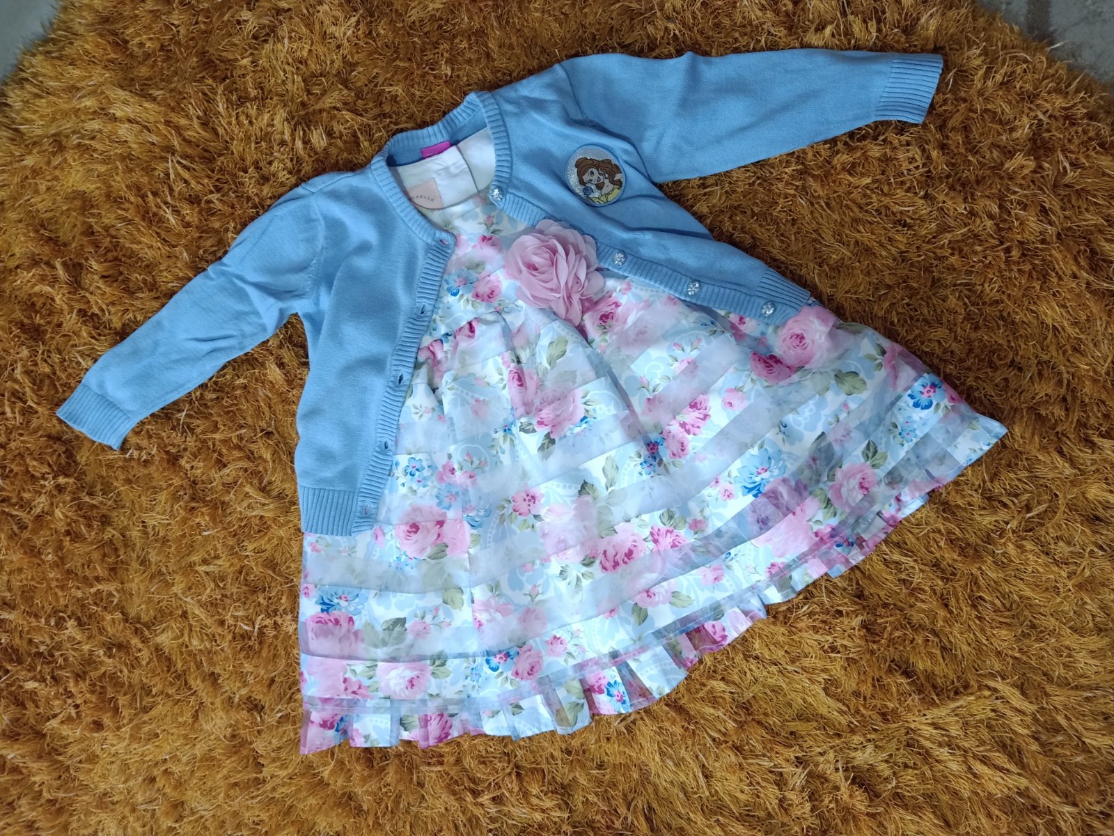 Robe + gilet gratuit 