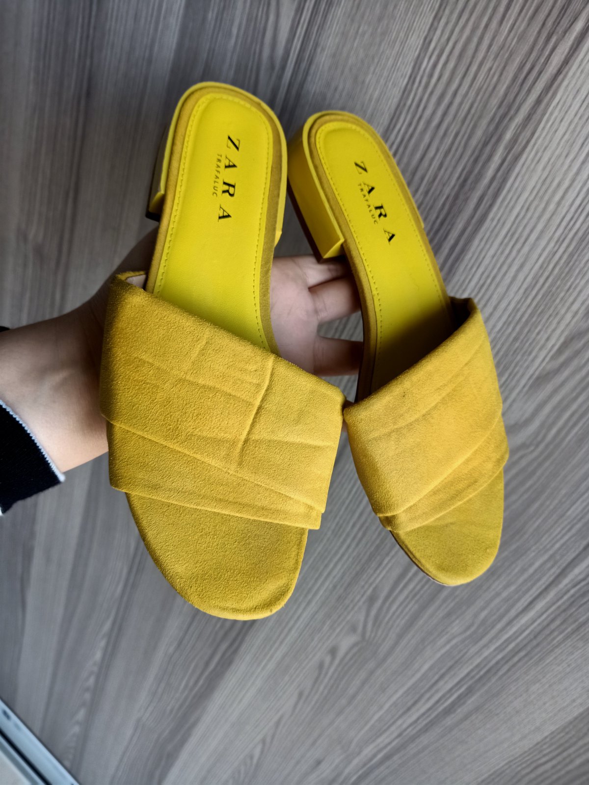 Mules zara