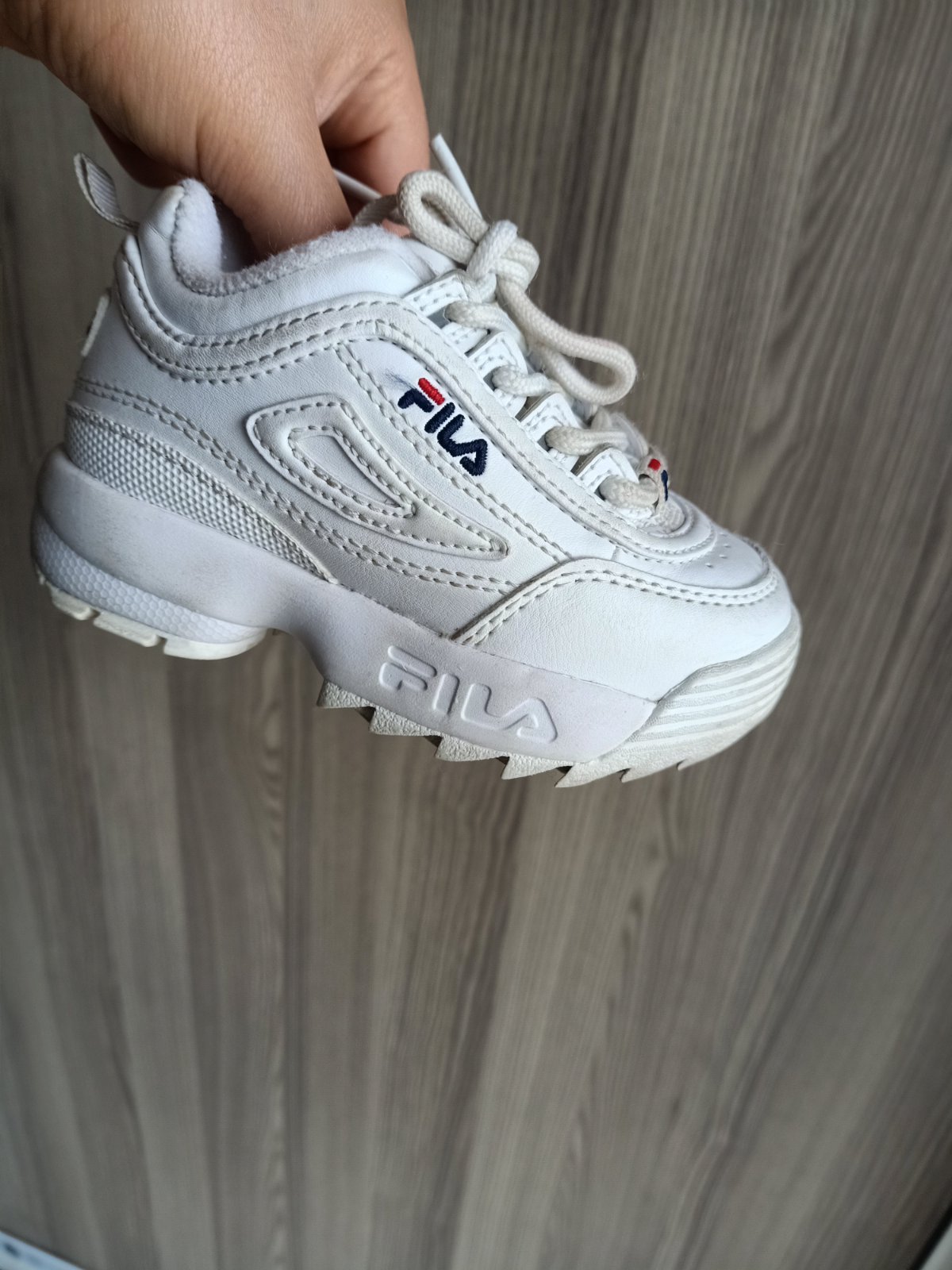Basket fila pointure 23,5