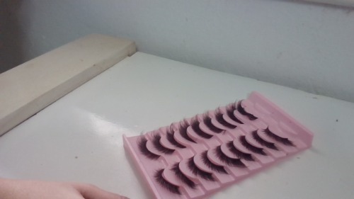 Faux cils 