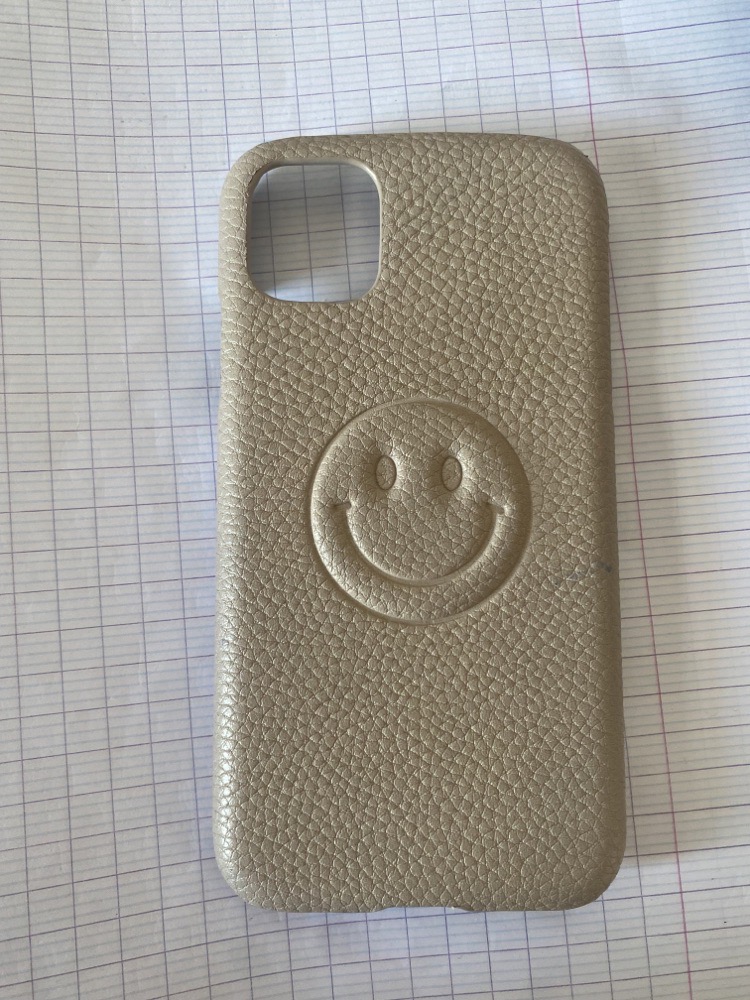 cache pour iphone 11 en très bon état 