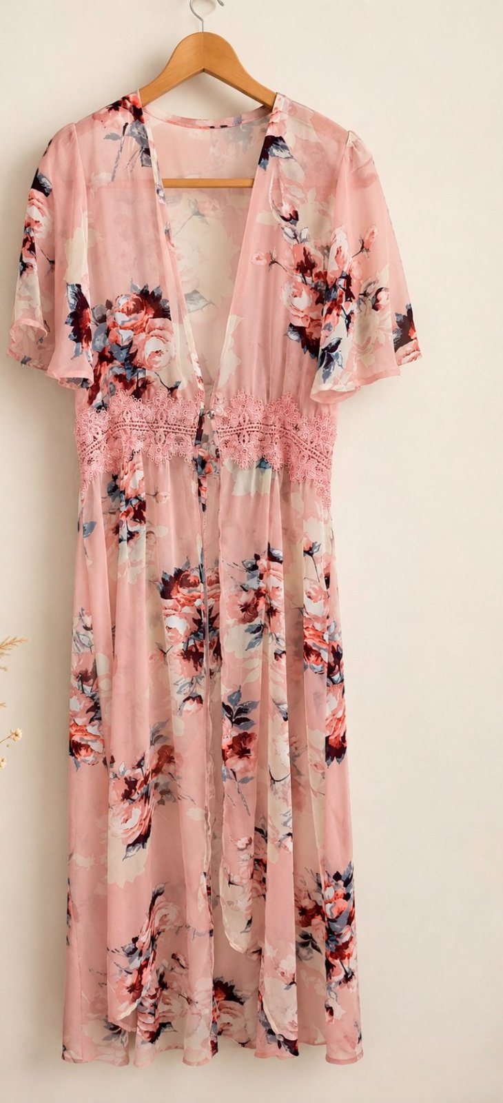 كيمونو صيفي طويل بنقشة ورود (Kimono fleuri)